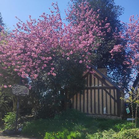 Ferme De La Gortiere Le Teilleul Exterior foto
