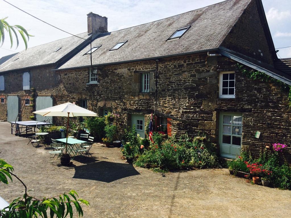Ferme De La Gortiere Le Teilleul Exterior foto