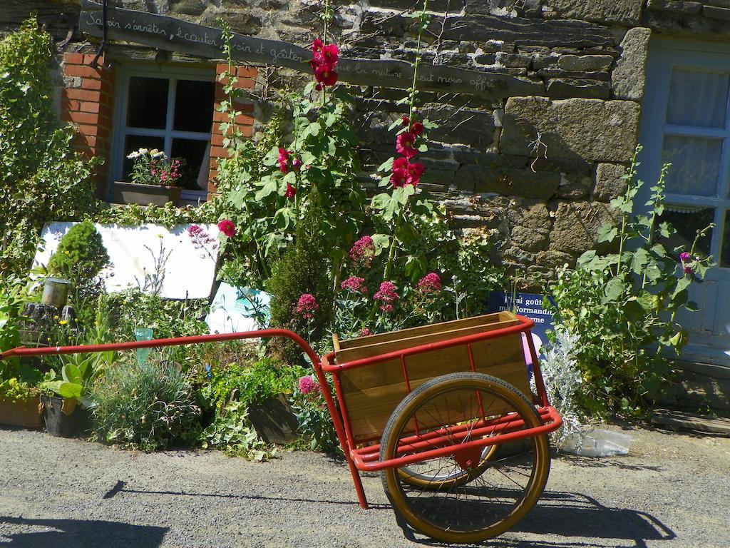 Ferme De La Gortiere Le Teilleul Exterior foto