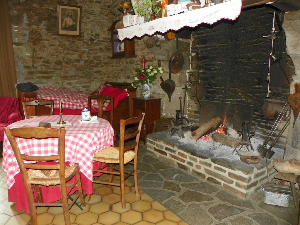 Ferme De La Gortiere Le Teilleul Exterior foto
